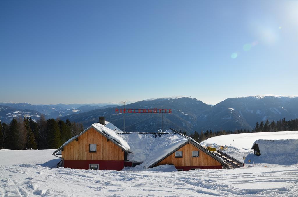 Gasthaus Rieglerhuette Санкт Лоренцен об Мурау Екстериор снимка